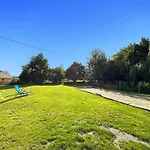 - Jardin, Billard & Petanque Parigny (Manche)