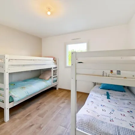 - Jardin, Billard & Petanque * Parigny (Manche)