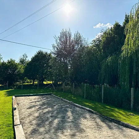 - Jardin, Billard & Petanque *