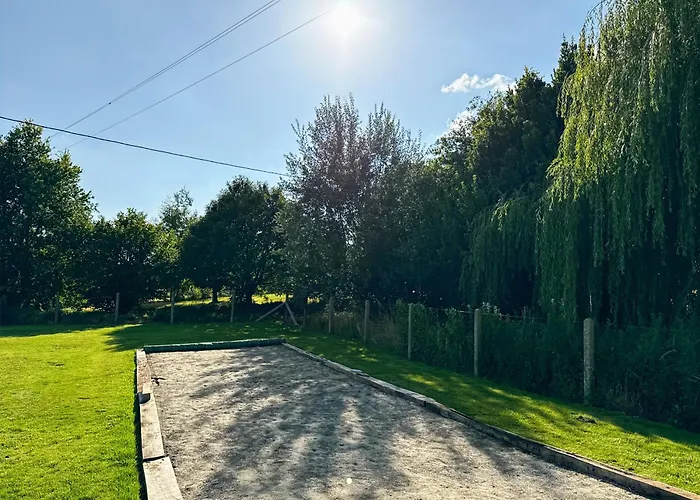 - Jardin, Billard & Petanque *