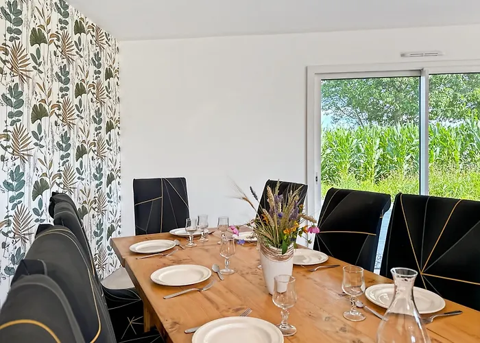 - Jardin, Billard & Petanque Σπίτι διακοπών